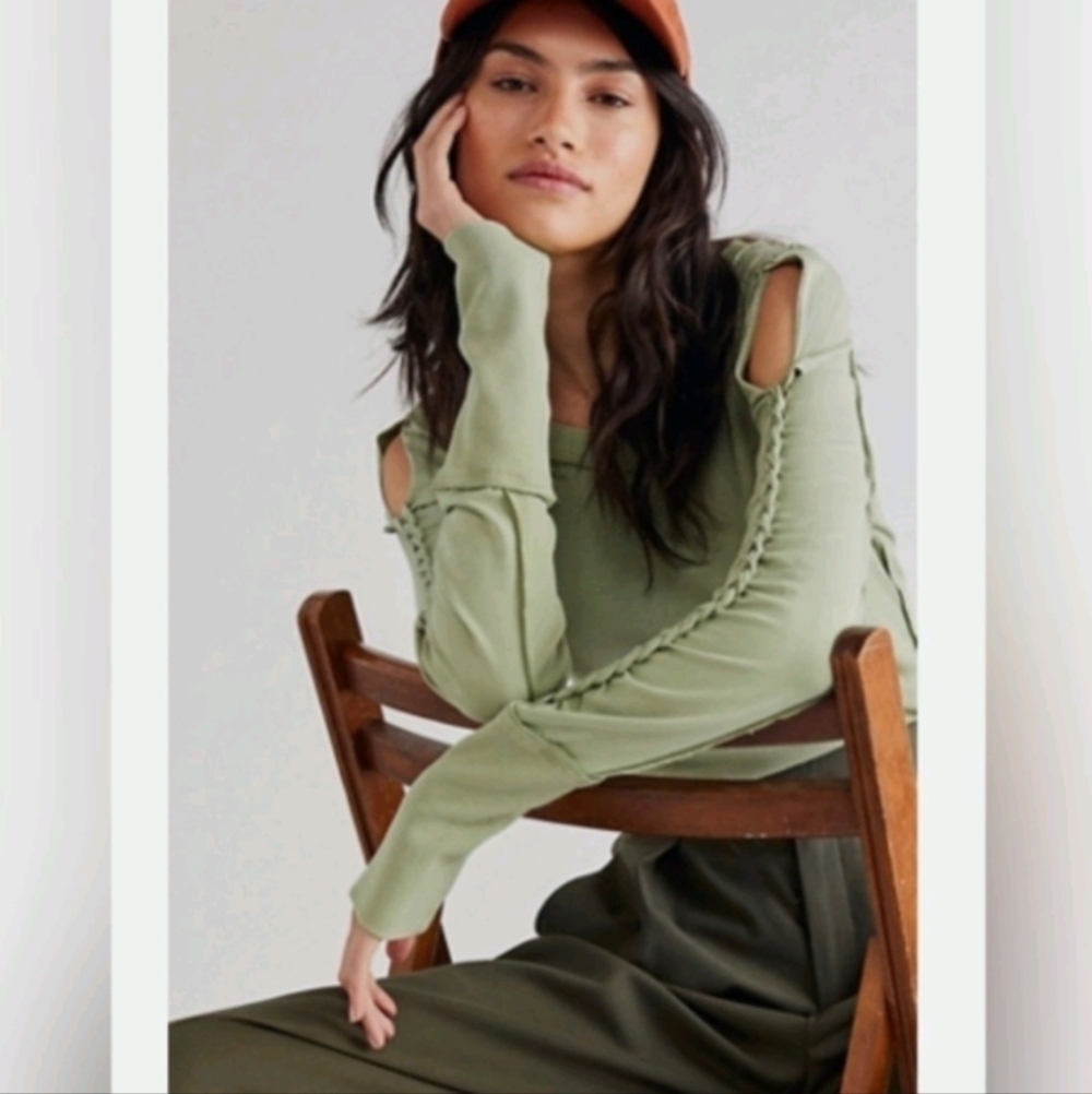 Free people we the free daisy chain cuff green tea leaves shirt sz Xs